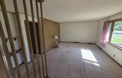 329 N College St, Winfield, KS 67156