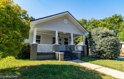 911 White Ave, Maryville, TN 37803