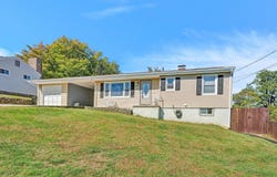 3525 View Ave, Roanoke, VA 24018