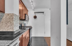 500 Linwood Drive, Fort Lee, NJ 07024