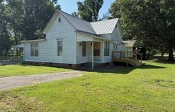 820 N williams, Carlisle, AR 72024