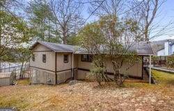 9 Golf Drive, Clayton, GA 30525