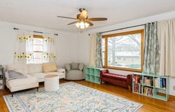 609 4th Ave, Coralville, IA 52241