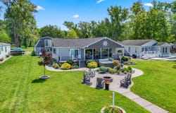 912 Beckwith Shore, Quincy, MI 49082