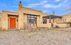 21 Buena Vista Road, El Prado, NM 87529
