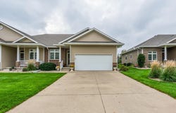 162 Brookline Trail, Dakota Dunes, SD 57049