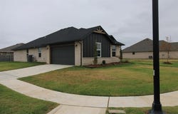 606 Laurel Grove, Washington, OK 73093