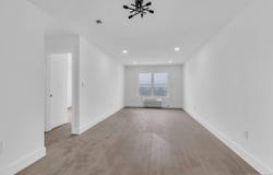 74 Broadway, Freeport, NY 11520