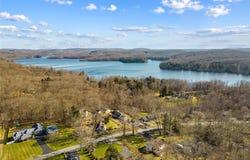 44 Oakridge Road, North Salem, NY 10560