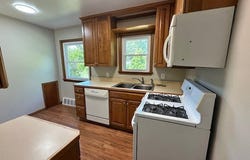 5140 Robinhood Drive, Willoughby, OH 44094