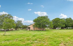 170 Zack LN, Giddings, TX 78942