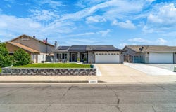 10083 W Glendon Cir, Santee, CA 92071