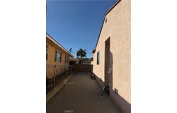 10127 Pinehurst, South Gate, CA 90280