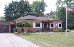 84 E Salzburg, Bay City, MI 48706