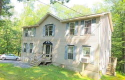 108 Red Shale Road, Hawley, PA 18428