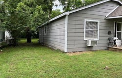 1212 W Cherry Street, Paris, TX 75460