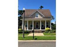 203 Mitchell Place Dr., Thomasville, GA 31792