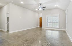 109 S 6th Street, Godley, TX 76044