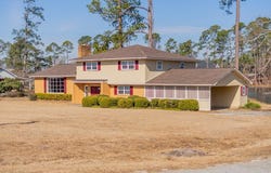 1729 W Forest Dr, Douglas, GA 31533