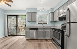 21459 Coyote TRL, Lago Vista, TX 78645