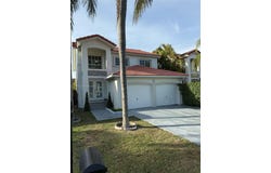 13911 SW 100th Ln, Miami, FL 33186