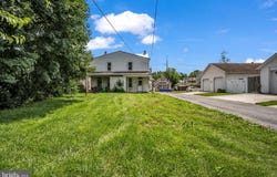 345-347 W PENN STREET, CARLISLE, PA 17013