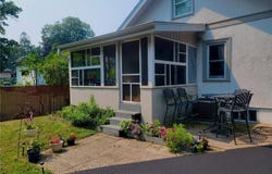 943 6th Street SE, Forest Lake, MN 55025