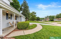 12079 Westover Road, Omaha, NE 68154