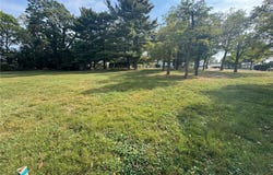 E Ray- 36C Drive, Zanesville, OH 43701