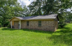 109 LILLY STREET, CLANTON, AL 35045