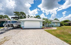 106 SE Crosspoint Drive, Port Saint Lucie, FL 34983