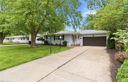 537 Randall Road, Elyria, OH 44035