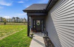 7 Prairie Trail, Monticello, IL 61856