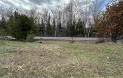 M35 Highway, Gladstone, MI 49837