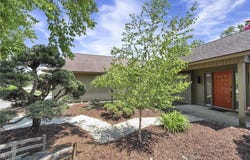 32539 Bridgestone Drive, North Ridgeville, OH 44039