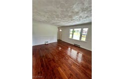 570 Idora Lane, Struthers, OH 44471