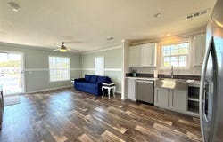 105 W SAINT JOHNS WAY, APOLLO BEACH, FL 33572
