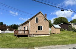 73 Pond Street, Newport City, VT 05855
