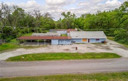 2803 SW Lower Lake Road, St Joseph, MO 64504