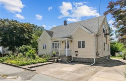 101 Arlington Avenue, Warren, RI 02885