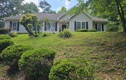 10 Thaxted Lane, Middlesboro, KY 40965
