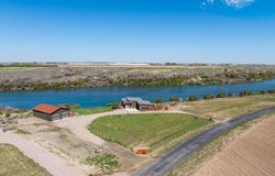 256 Snake River Dr, American Falls, ID 83211