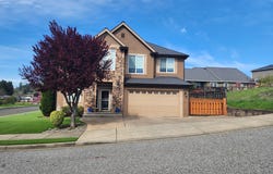 102 SARAH BEAR LN, Winston, OR 97496