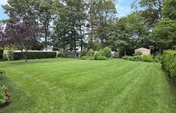 27 Donald Street, Holbrook, NY 11741