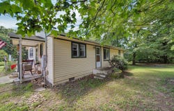9902 Old Rutledge Pike, Mascot, TN 37806