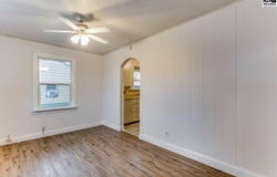 713 E 11th Ave, Hutchinson, KS 67501