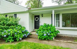 407 Red Chimney Drive, Warwick, RI 02886