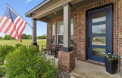 139 E FLOWING RIVER DR, Boerne, TX 78006