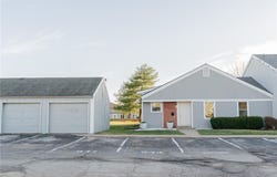 911 SE Hampton Court, Lee's Summit, MO 64063