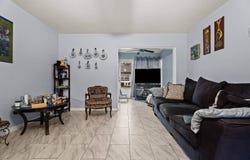 241 N Hill Ave, Deland, FL 32724
